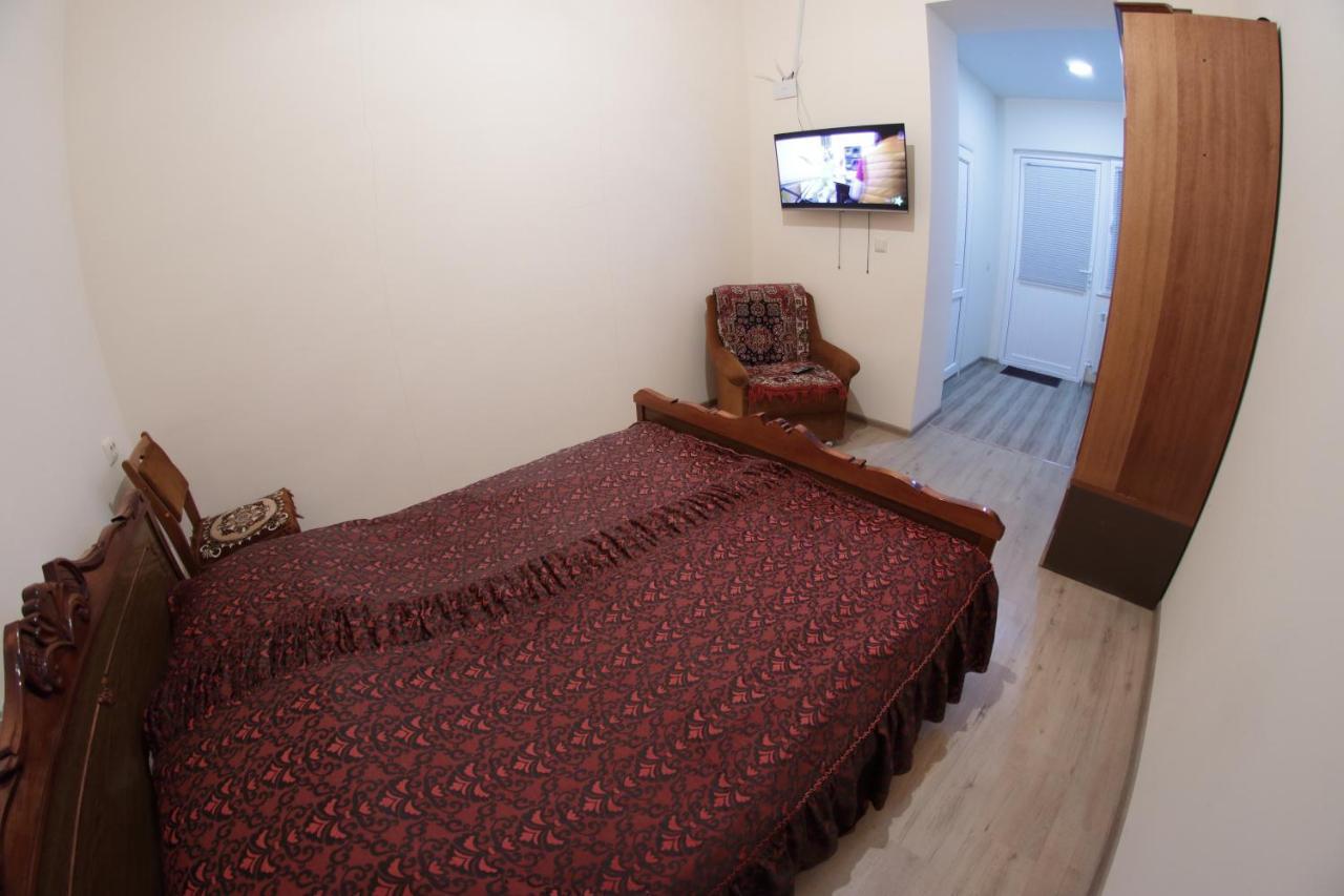 Vanand Guest House Gyumri Ngoại thất bức ảnh
