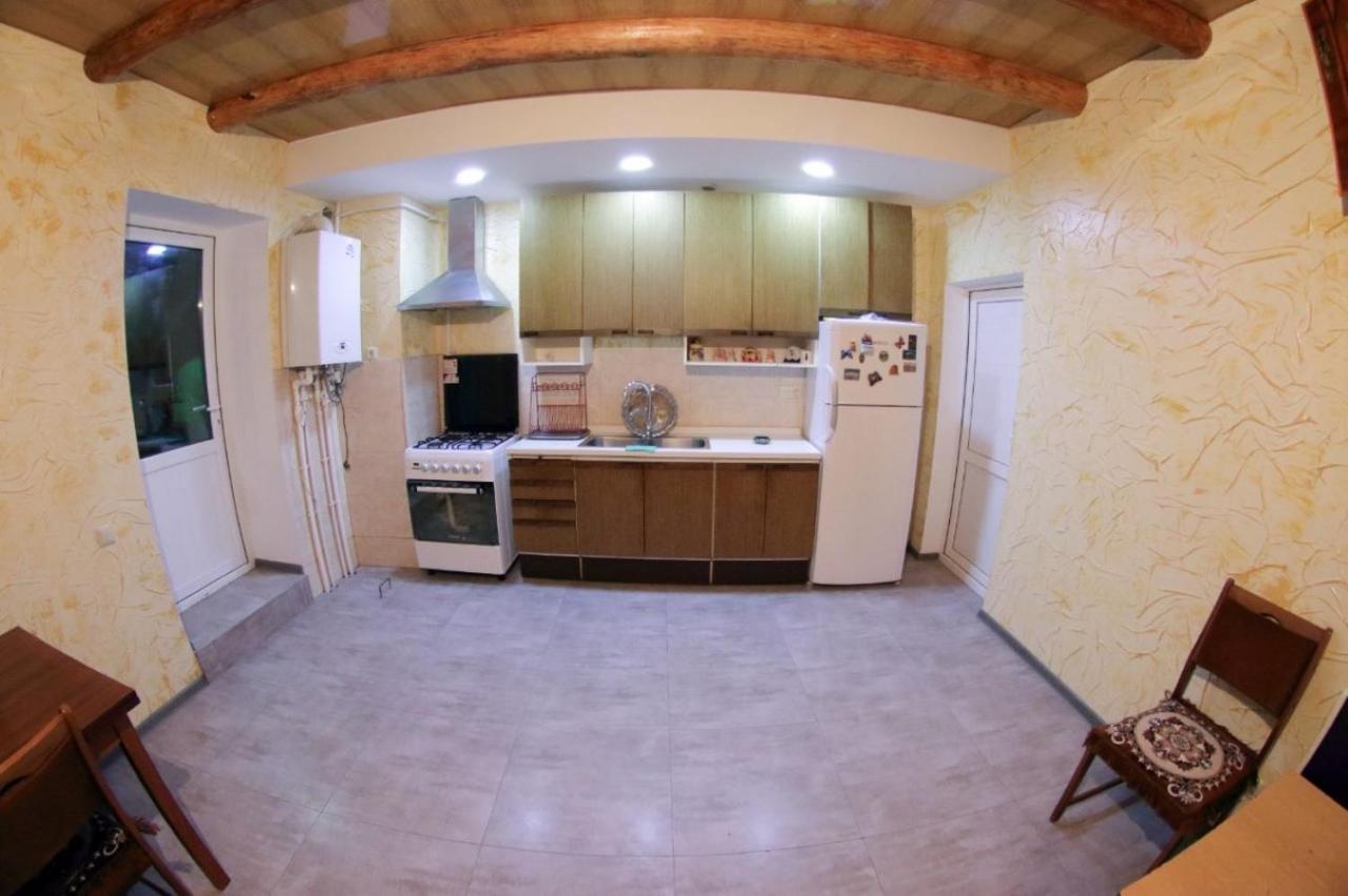 Vanand Guest House Gyumri Ngoại thất bức ảnh